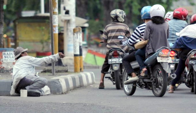 Sudin Sosial Jaksel Jaring Seorang Pengemis di Jalan Melawai