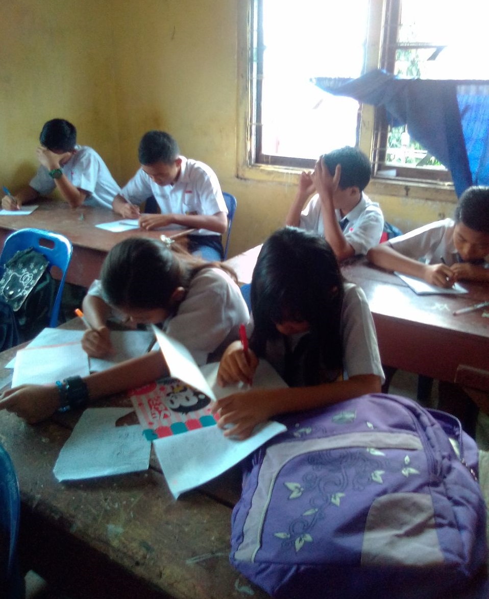 Ibarat Naik Angkot, Siswa di SMPN 8 Siantar Belajarnya Satu Bangku Berdua