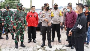 Kapolda Sumatera Utara Bersama Pangdam I/BB Pantau Jalannya Perayaan Ibadah Paskah di Gereja HKBP Resort Parapat