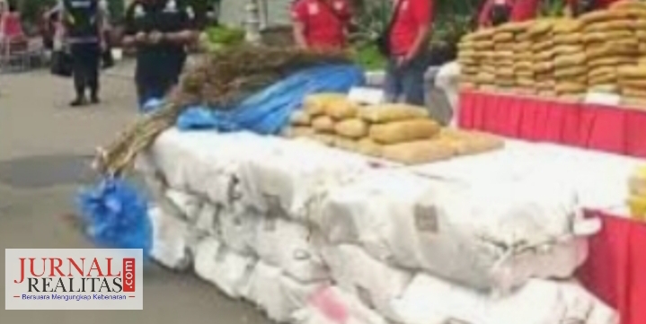 Petugas Gabungan Pospam Polres Simalungun Amankan WNA Asal Mesir Bawa Ganja 63 Gram