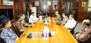 Ustadz Adi Hidayat Temui Kabareskrim Polri Komjen Pol Agus Andrianto