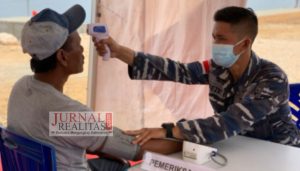 Penonton di Venue Layar PON XX Papua Jadi Serbuan Vaksin Maritim TNI AL
