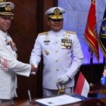 Berkontribusi Tingkatkan Hubungan Kerjasama, Kasal Sematkan Penghargaan Kepada Kasal Australia