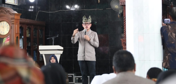 Tinjau Pembentukan Kopdeskel Merah Putih di Kota Padang, Wamendagri Bima Tegaskan Koperasi untuk Sejahterakan Rakyat