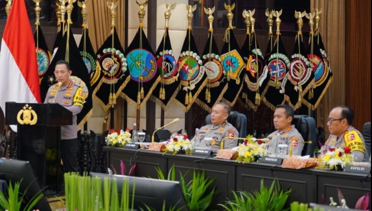 Undang Sejumlah Media, Kapolri Rilis Akhir Tahun 2025