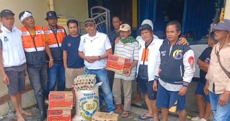 Banjir Melanda Bekasi, Ketua DPD PSI Kab. Bekasi Instruksikan Ketua Ketua DPC Sukatani Beri Bantuan ke Warga
