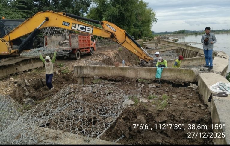 Tanpa Bebani APBD, Perbaikan Proyek Pelindung Tebing Bengawan Solo Dipastikan Optimal